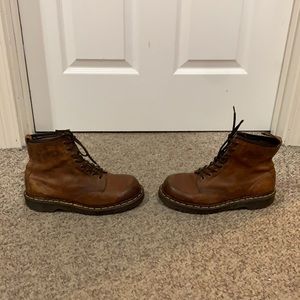 Vtg Dr Martens brown 8 hole lace up bouncing sole boots size 8